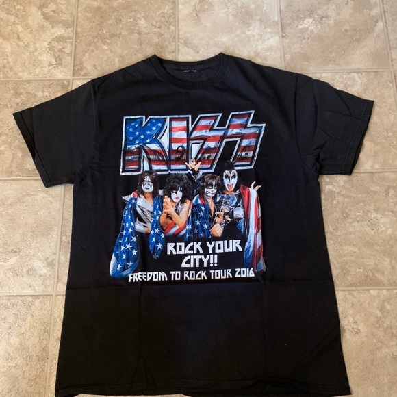 Kiss “rock your city freedom to rock tour - Picture 7 of 9